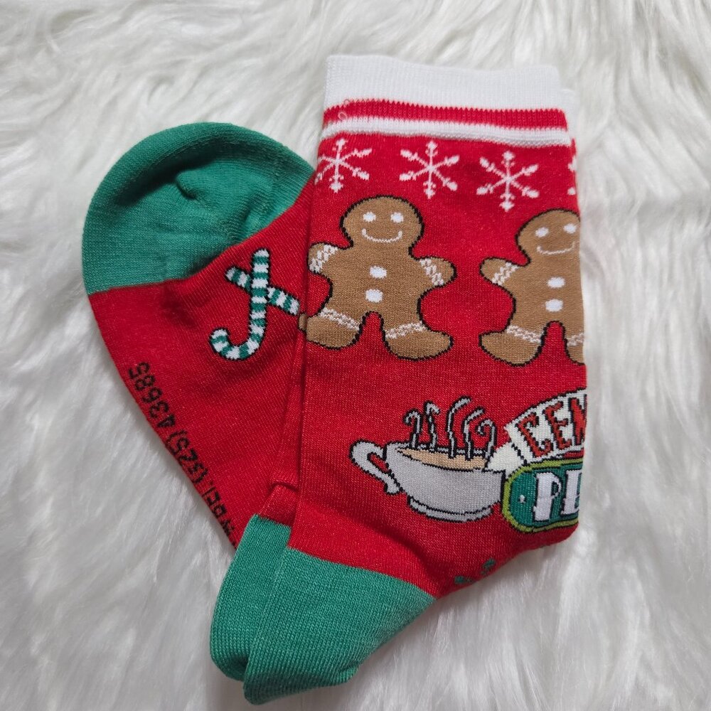 FRIENDS Central Perk Holiday Crew Socks